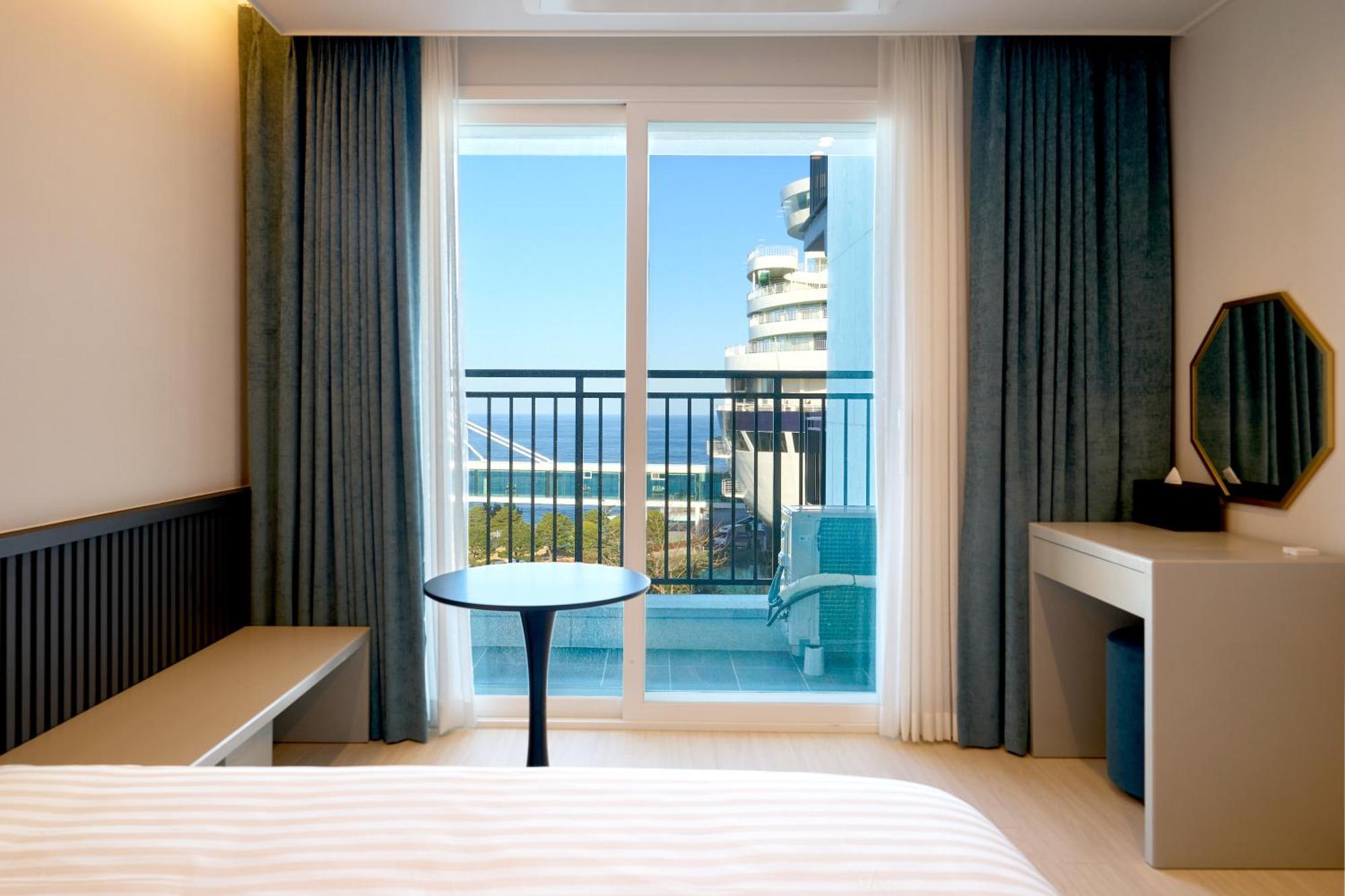 Sollavue Hotel & Resort Gangneung Buitenkant foto