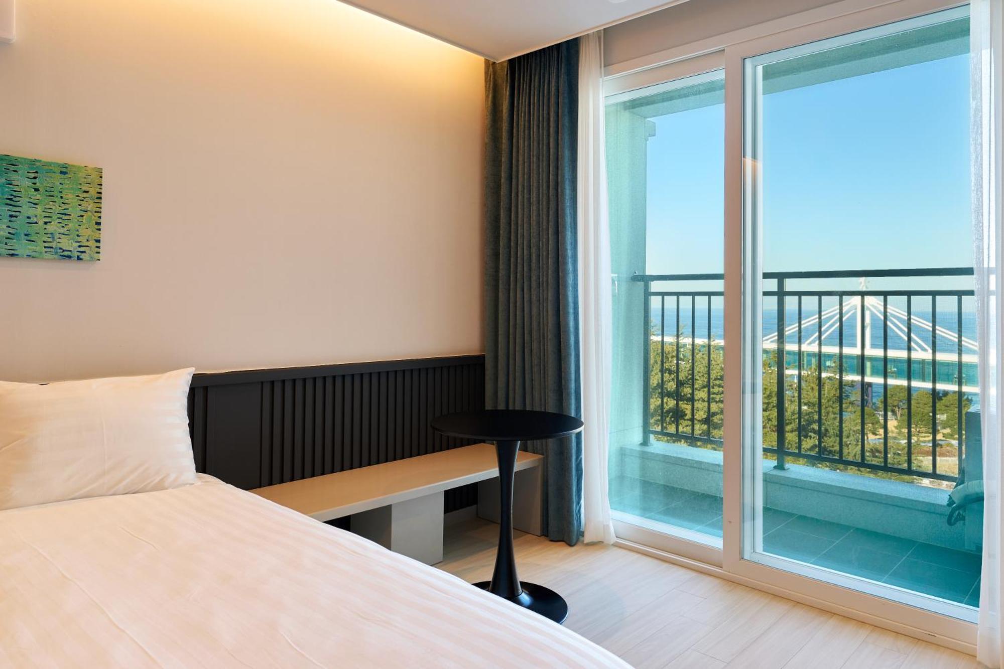 Sollavue Hotel & Resort Gangneung Buitenkant foto